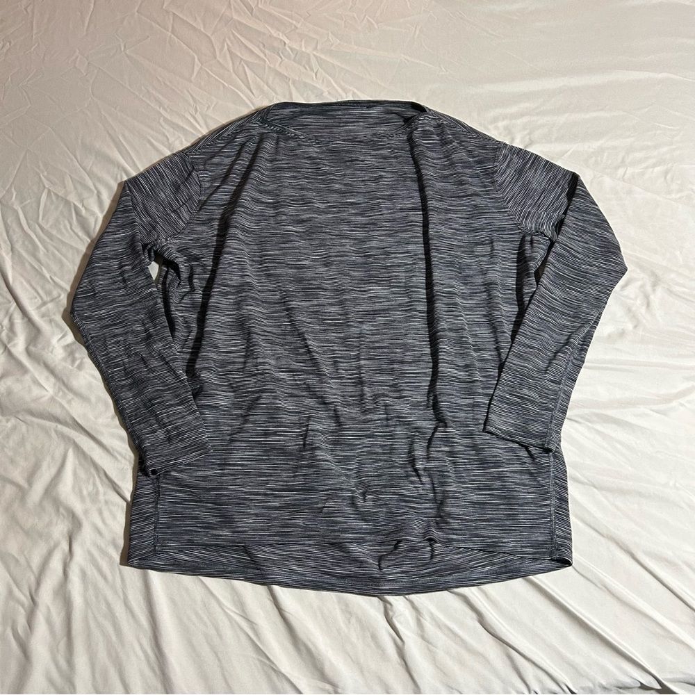 Lululemon space gray heathered long sleeve